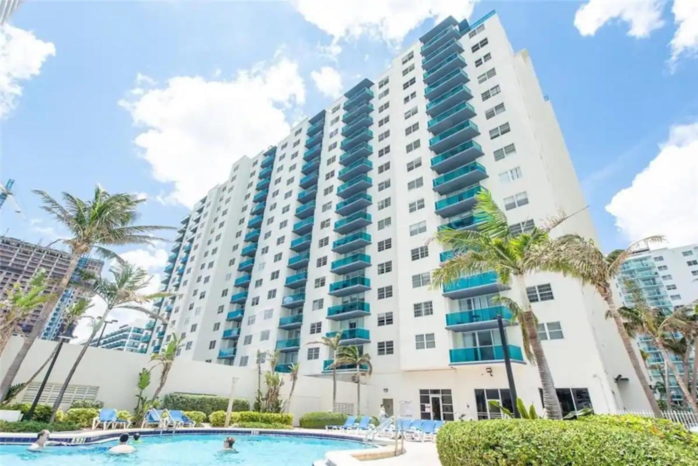 Sian Private Apartments ฮอลลีวูด ภายนอก รูปภาพ